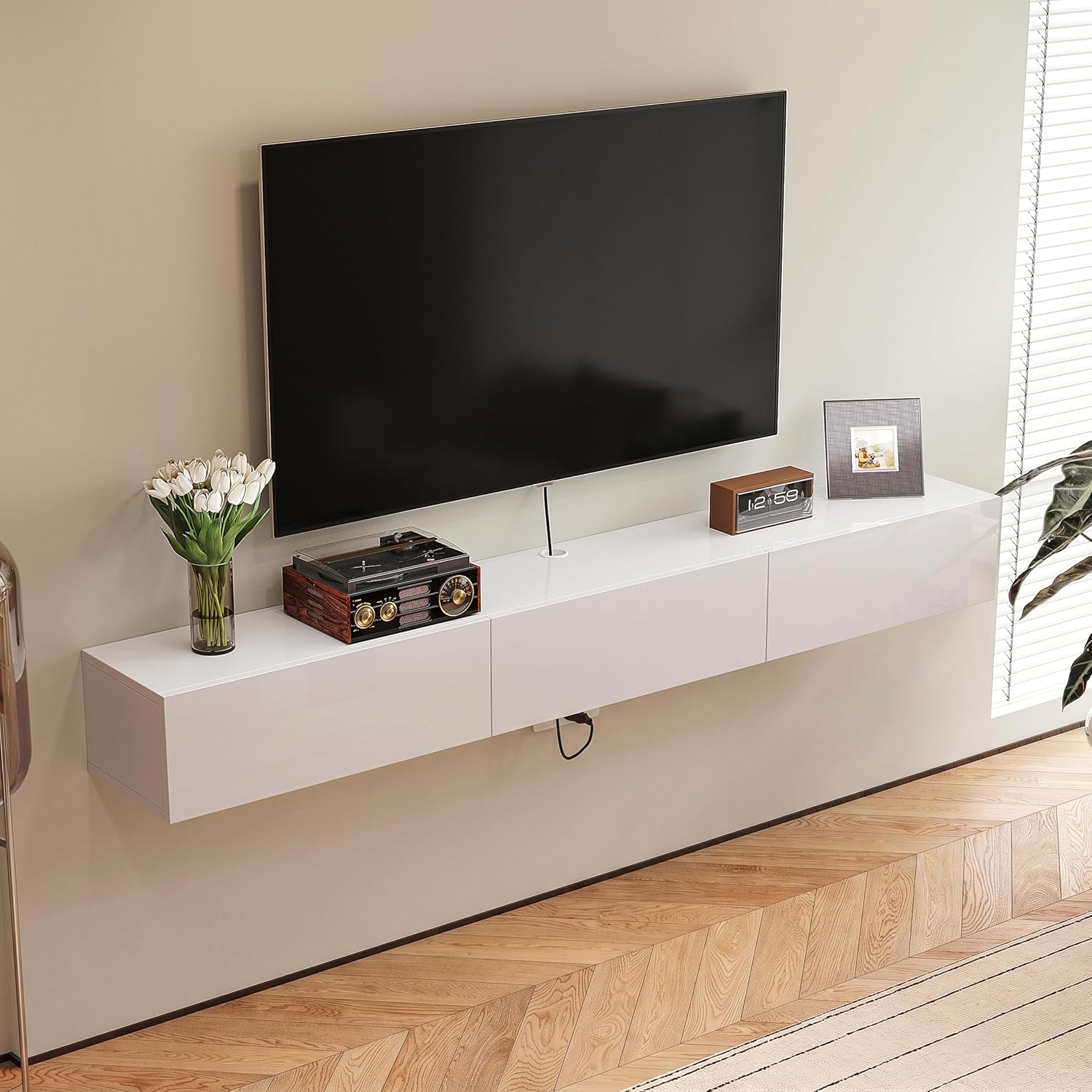 Pmnianhua Floating TV Wall