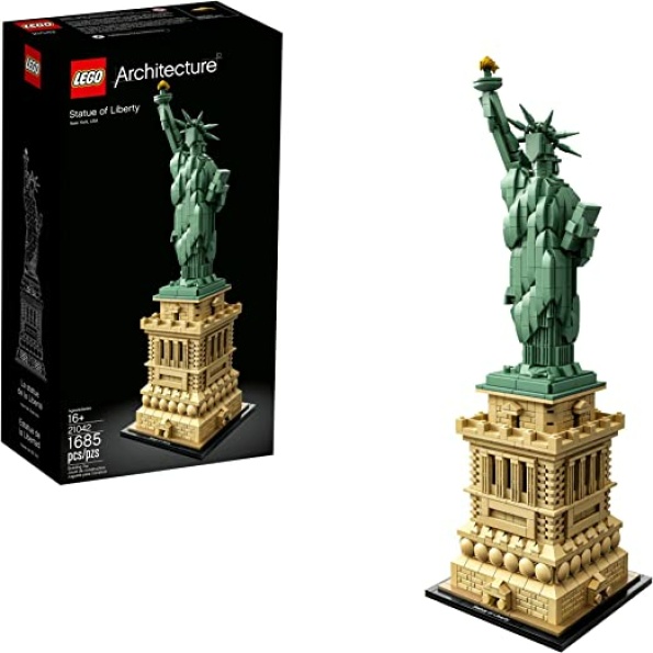 LEGO Architecture Statue of Liberty 21042 Model Building Set, Collectable New York Souvenir, Gift Idea for Her or Him, Home Décor, Creative Activity