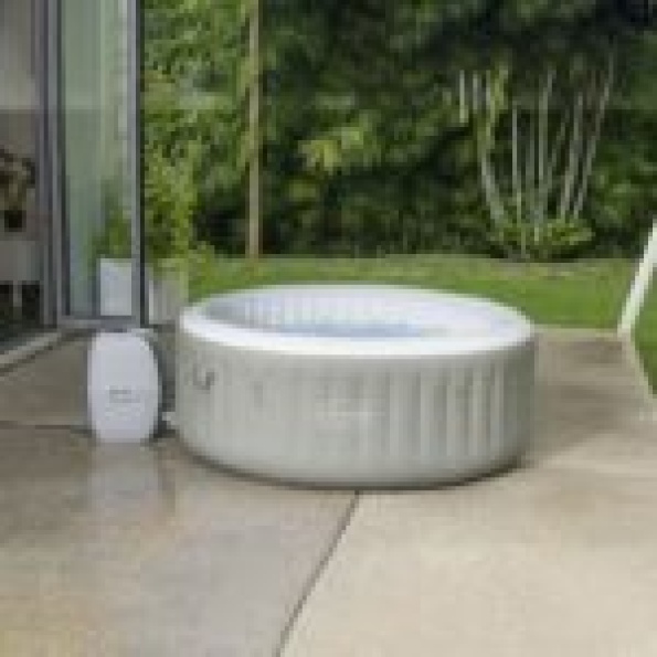 Jacuzzi 1.80 m * 66 cm