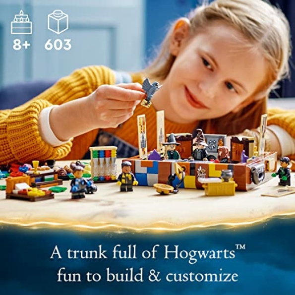 LEGO Harry Potter Hogwarts Magical Trunk 76399 Luggage Set, Personalisable Toy, Gift Idea for Kids, Girls & Boys with Movie Minifigures and House Colors - Image 2